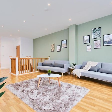 Large Duplex Penthouse - Parking Apartment Leeds  Exterior photo