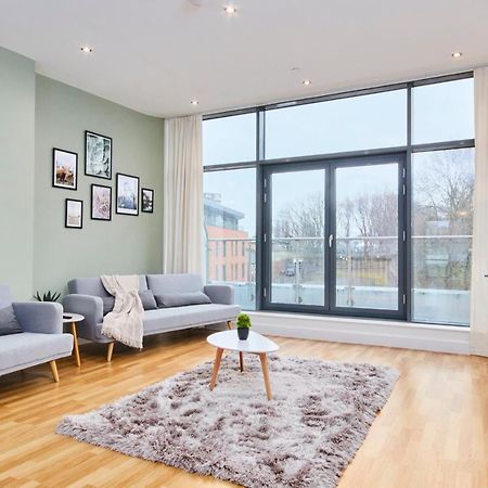 Large Duplex Penthouse - Parking Apartment Leeds  Exterior photo